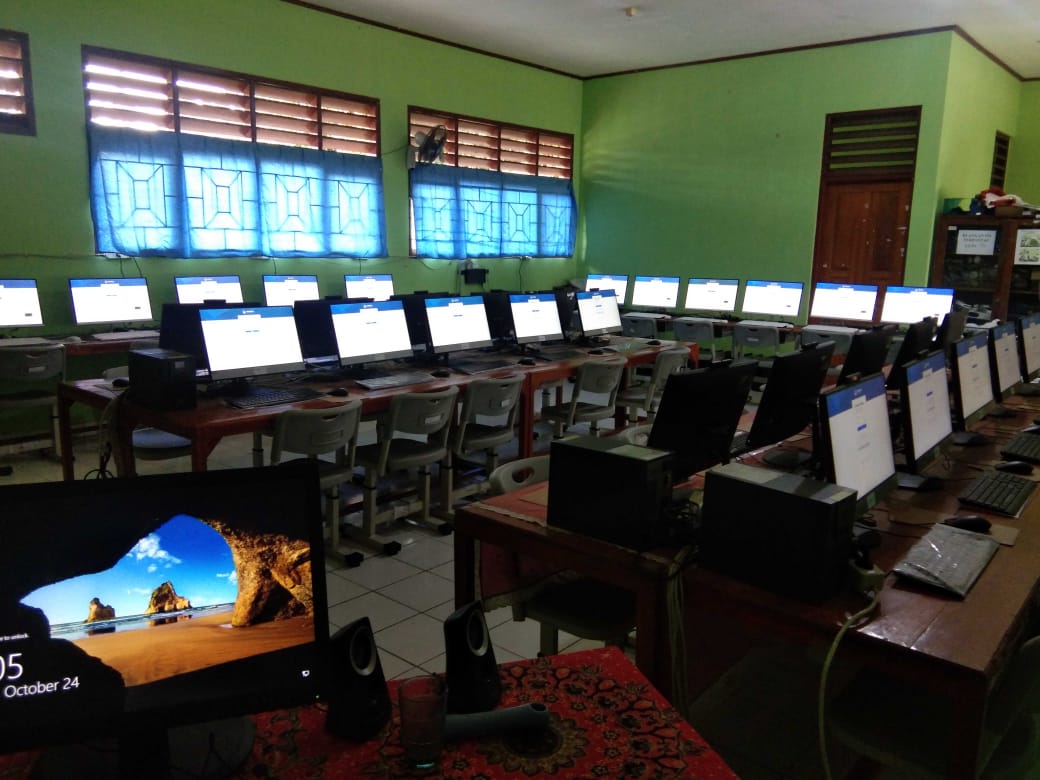LAB. KOMPUTER.
